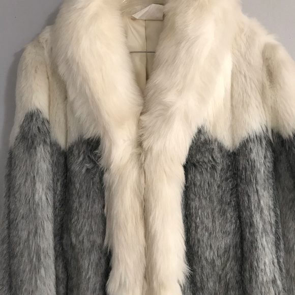 Rare Vintage 70s Rose Cloak & Suit Co Inc Mid-Length Gray Ivory Fur Coat Size 10 - Picture 2 of 15